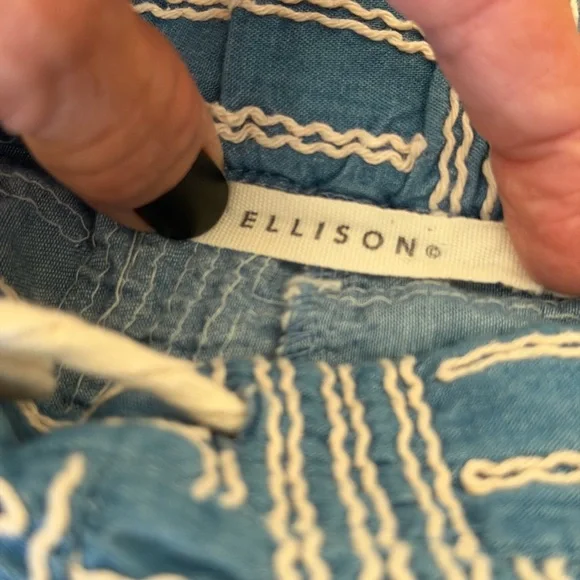 Ellison Women’s Elastic Waist Shorts L - Picture 3 of 7